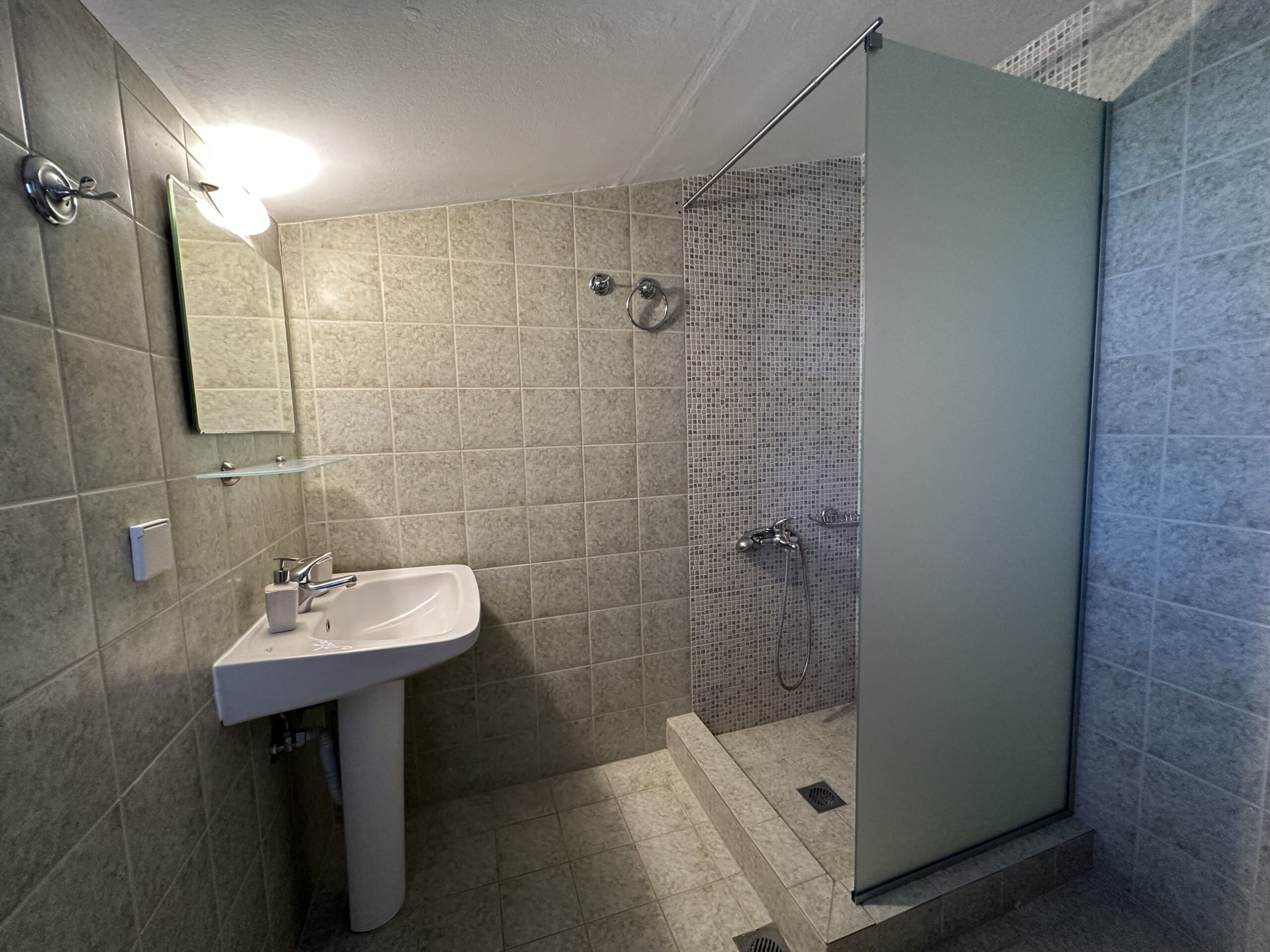 bathroom8.1
